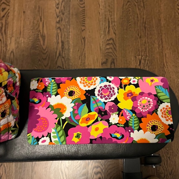 Vera Bradley Zippered Weekender Tote Bag - Picture 12 of 14